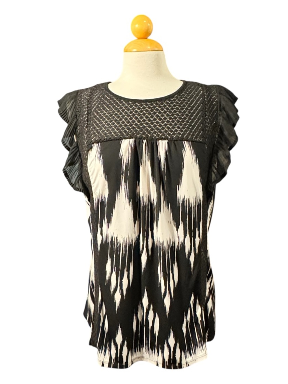 Worthington Black & White Patterned Flutter Sleeve Blouse - Picture 1 of 7